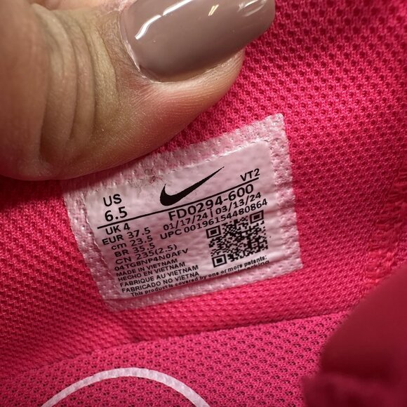 Nike Air Max Excee Women's size 6.5 Hot Pink Running Shoes - Picture 8 of 8